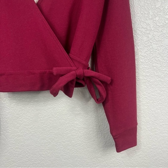 NWT Fabletics Mandy Side-Tie Top - Picture 8 of 9